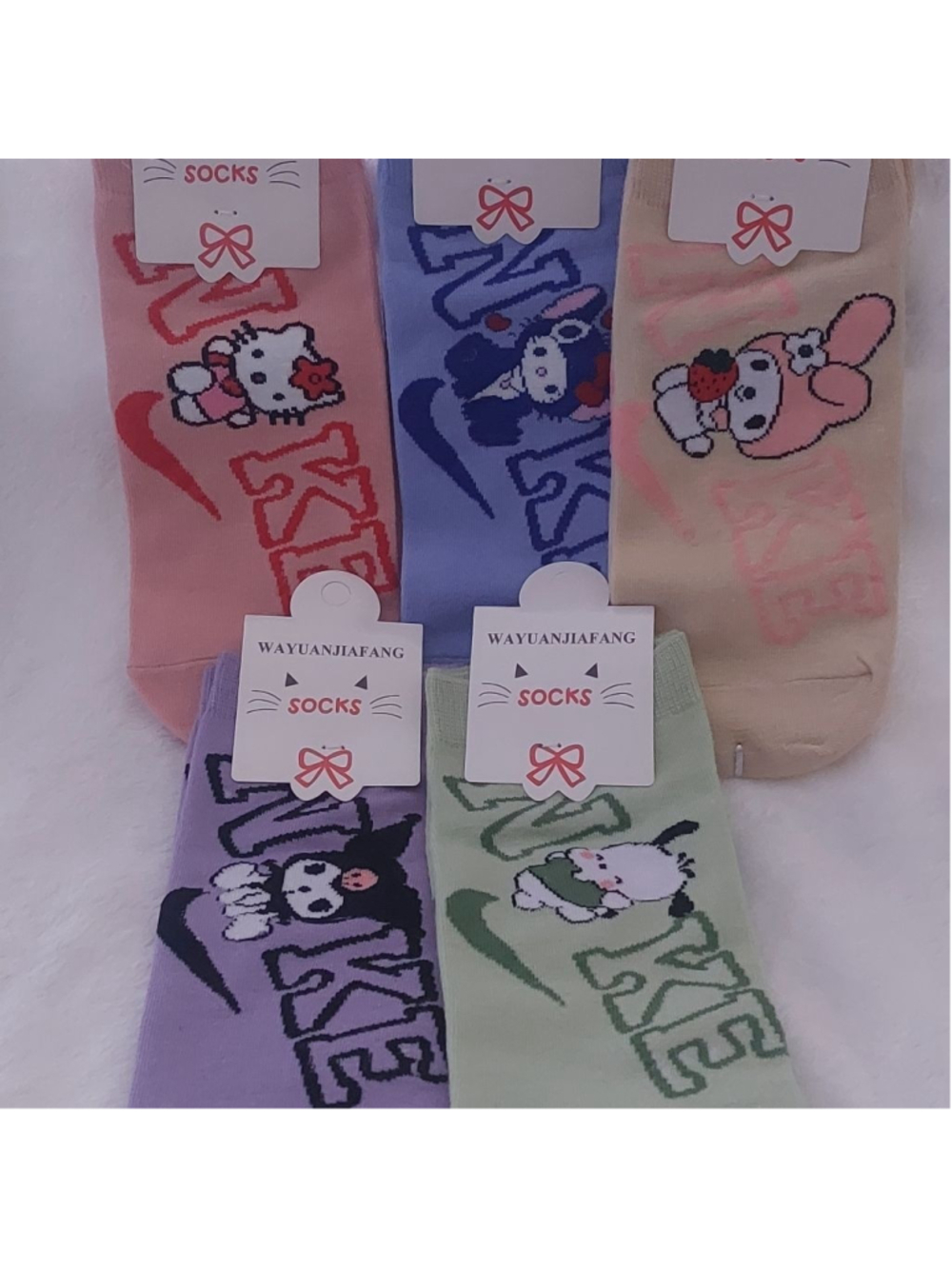 Hello Kitty and Friends Nike ankle Socks (5 pairs) Multi-color Women size 7-9.5